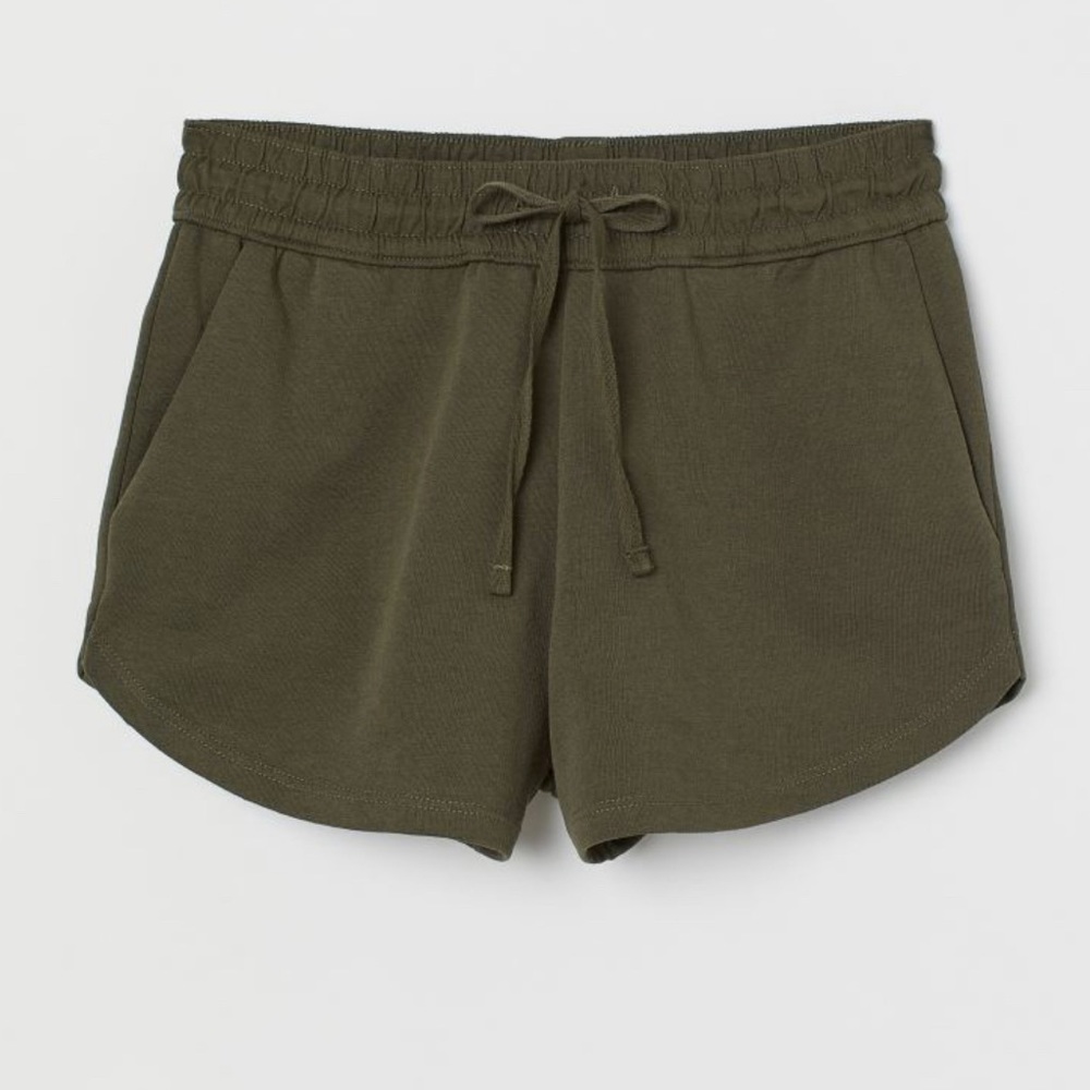 H&M basic shorts